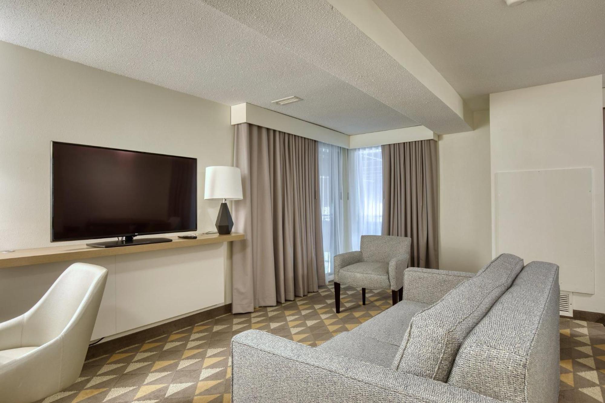 Holiday Inn Hotel & Suites Madison West - Middleton By Ihg Exterior foto